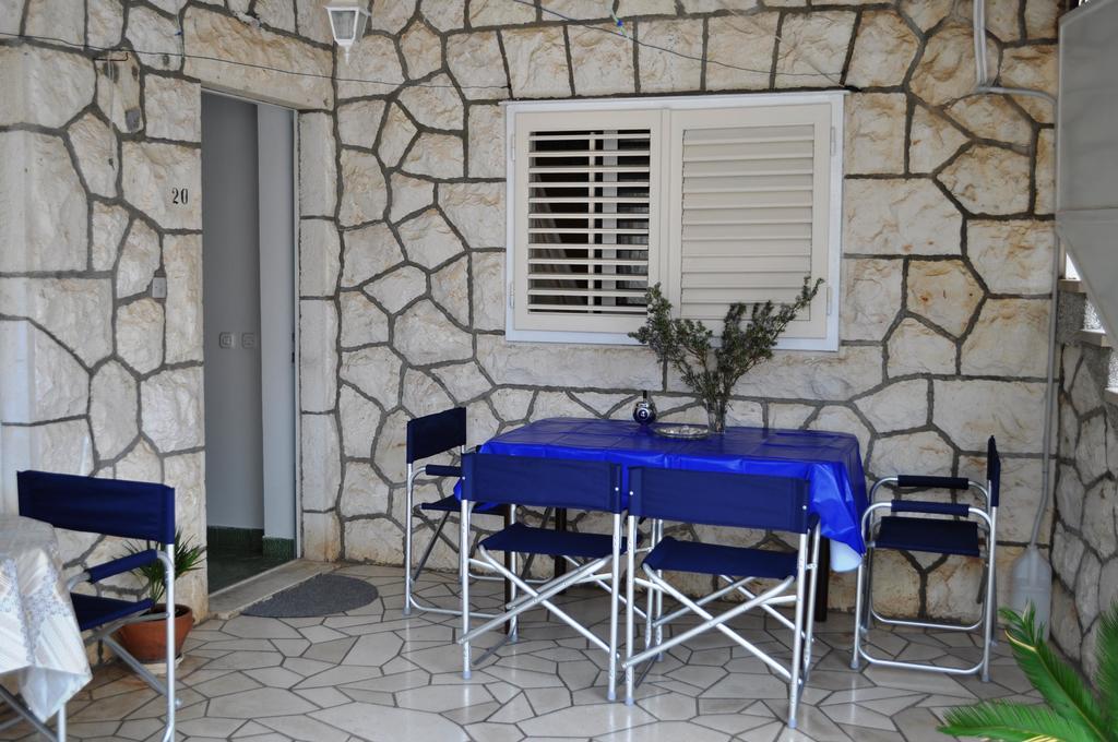 Rooms & Apartments Tepsa - Centre Hvar Town Exterior foto